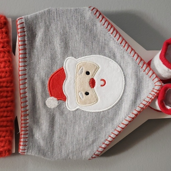 Little Me NWT Hat, Santa Bib And Booties Gift Set - Picture 3 of 7